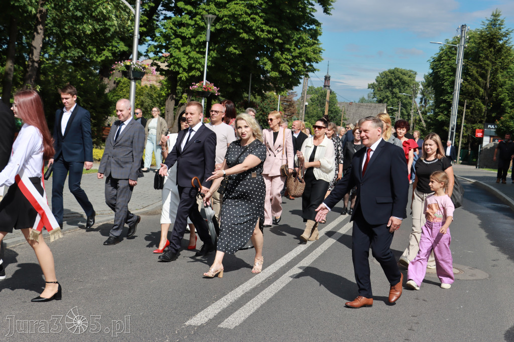 Fotorelacja I: Jubileusz 80-lecia Liceum Ogólnokształcącego w Koziegłowach