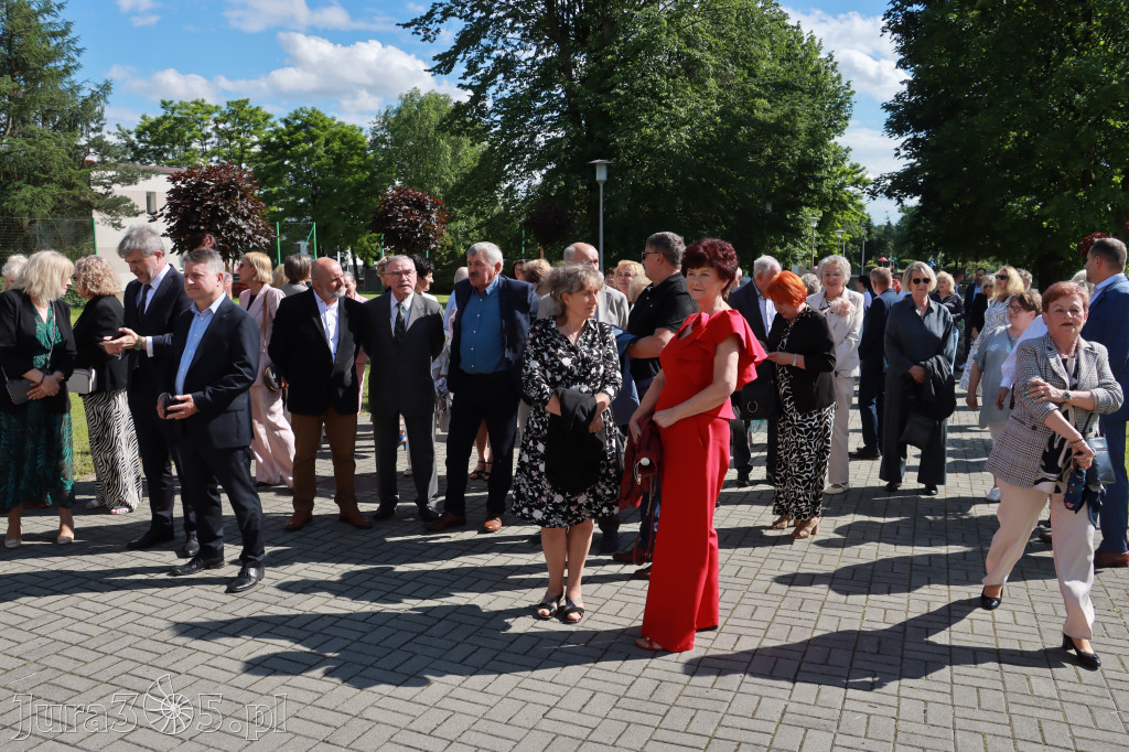 Fotorelacja I: Jubileusz 80-lecia Liceum Ogólnokształcącego w Koziegłowach