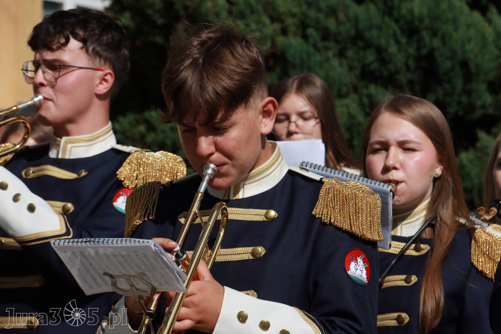 Fotorelacja I: Jubileusz 80-lecia Liceum Ogólnokształcącego w Koziegłowach