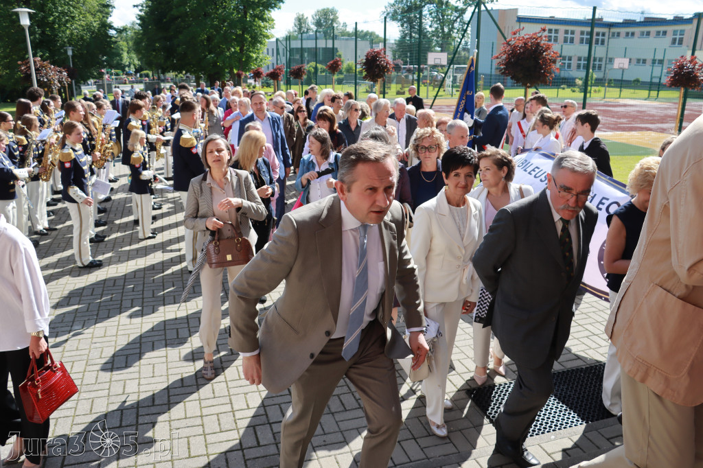 Fotorelacja I: Jubileusz 80-lecia Liceum Ogólnokształcącego w Koziegłowach
