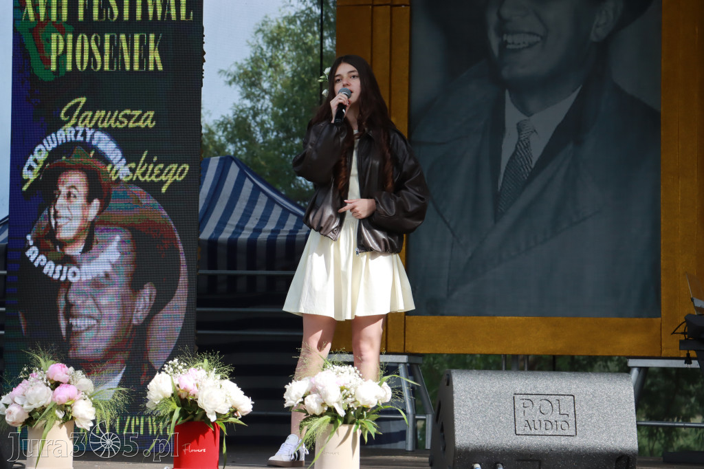 Fotorelacja I: Koncert finałowy XVIII festiwalu im. Janusza Gniatkowskiego w Poraju