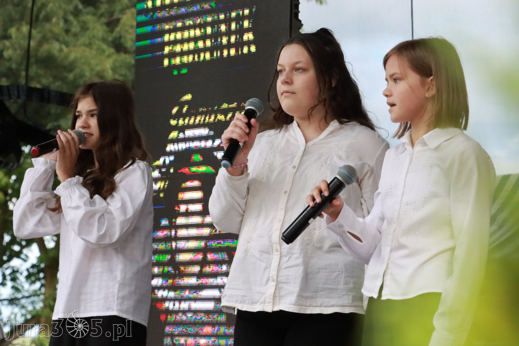 Fotorelacja I: Koncert finałowy XVIII festiwalu im. Janusza Gniatkowskiego w Poraju