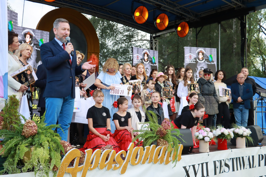 Fotorelacja II: Koncert finałowy XVIII festiwalu im. Janusza Gniatkowskiego w Poraju