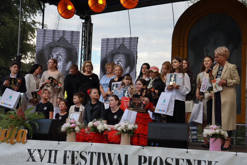 Fotorelacja II: Koncert finałowy XVIII festiwalu im. Janusza Gniatkowskiego w Poraju