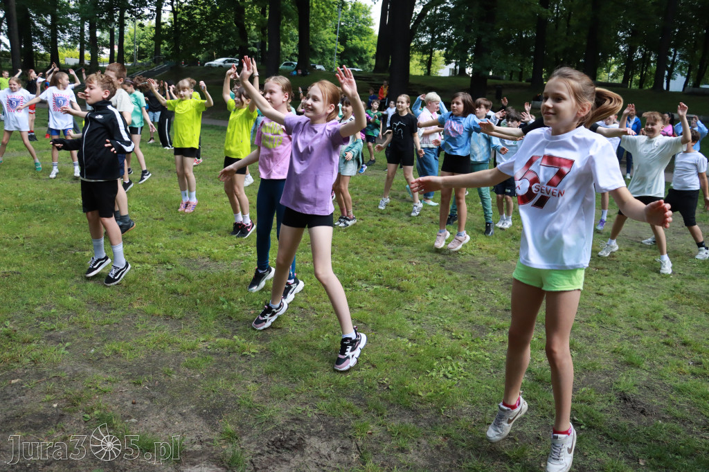 Fotorelacja Zawiercie: BIEG PO ZDROWIE z SP5 za nami!