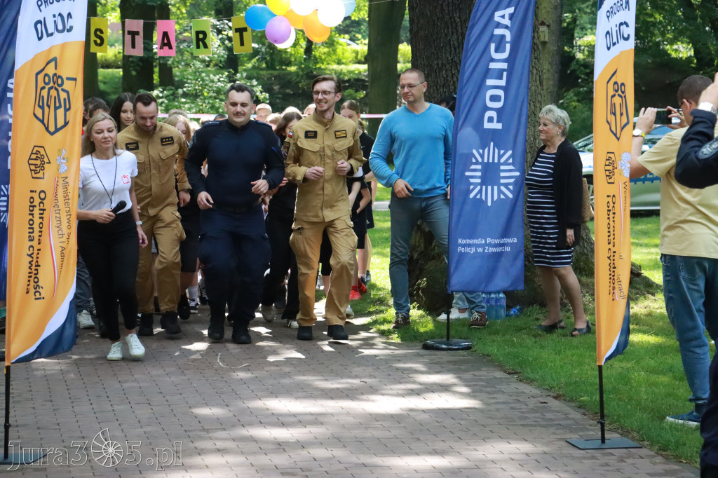 Fotorelacja Zawiercie: BIEG PO ZDROWIE z SP5 za nami!