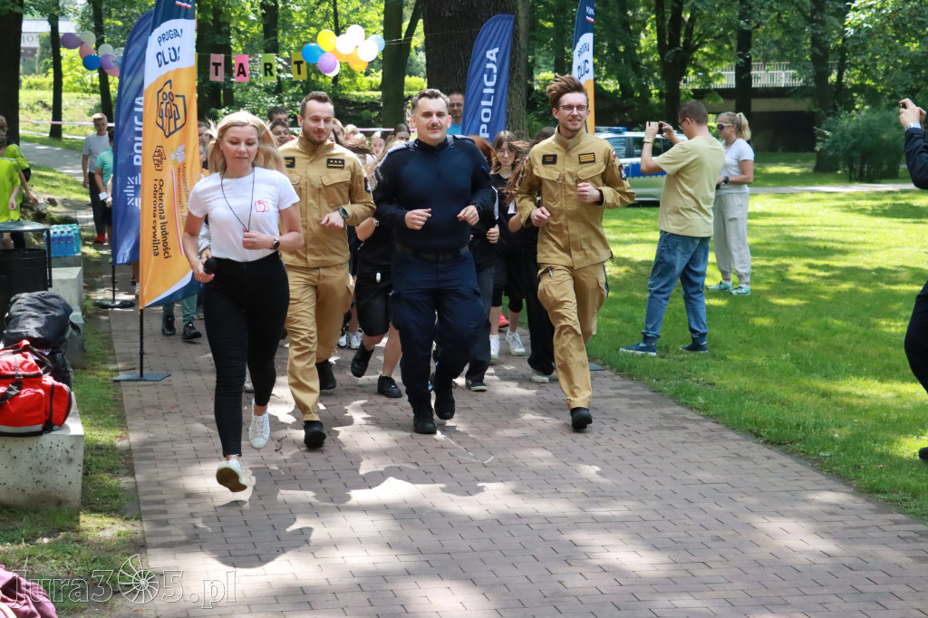 Fotorelacja Zawiercie: BIEG PO ZDROWIE z SP5 za nami!