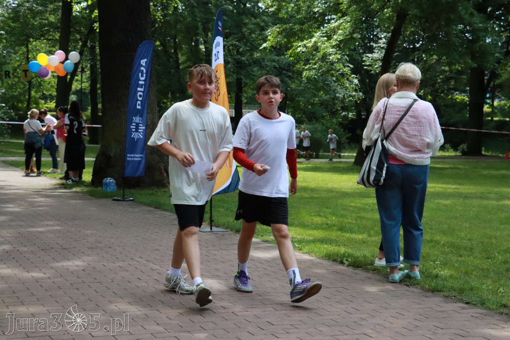 Fotorelacja Zawiercie: BIEG PO ZDROWIE z SP5 za nami!