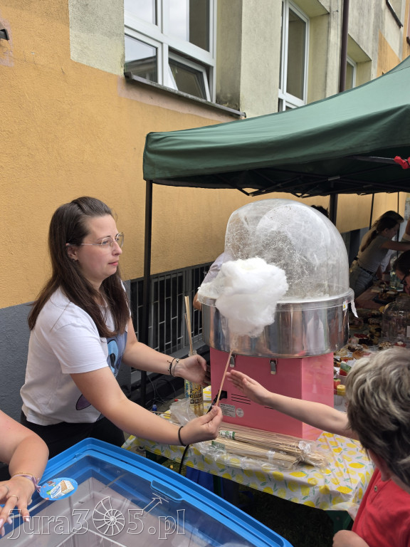 Fotorelacja: Piknik Rodzinny w SP5 w Zawierciu