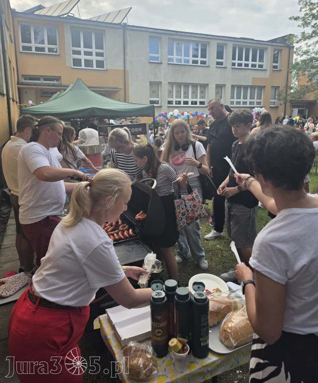 Fotorelacja: Piknik Rodzinny w SP5 w Zawierciu