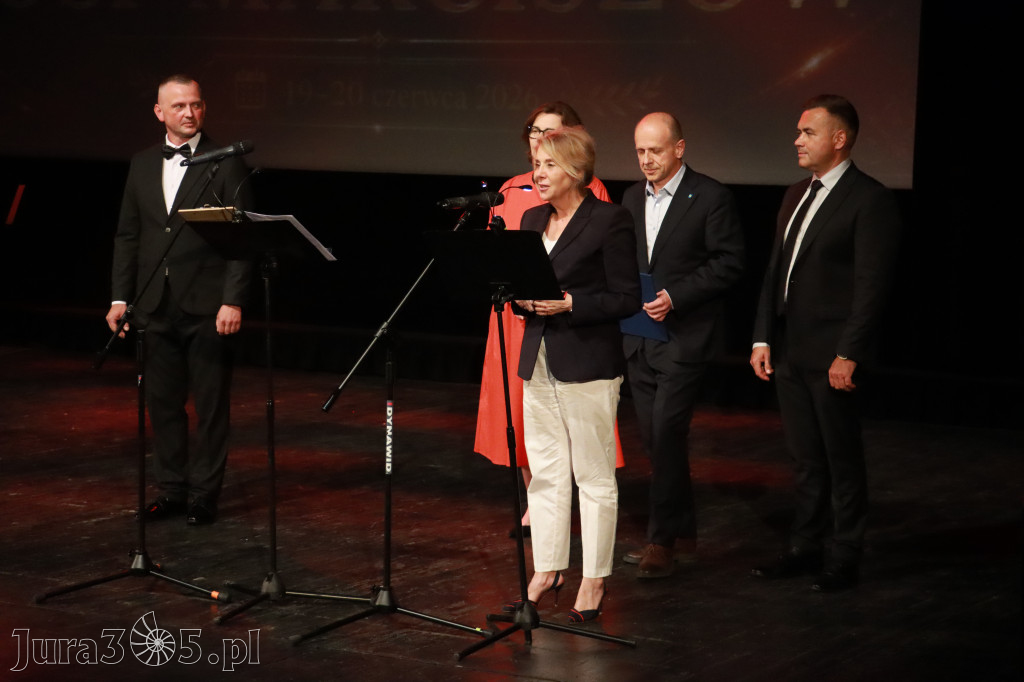 Fotorelacja: Gala z okazji jubileuszu 100-lecia OSP Marciszów w MOK Zawierciu