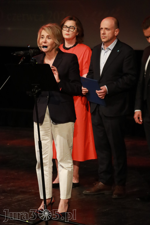 Fotorelacja: Gala z okazji jubileuszu 100-lecia OSP Marciszów w MOK Zawierciu