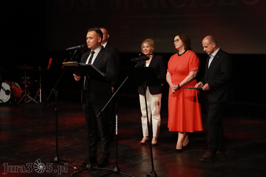 Fotorelacja: Gala z okazji jubileuszu 100-lecia OSP Marciszów w MOK Zawierciu