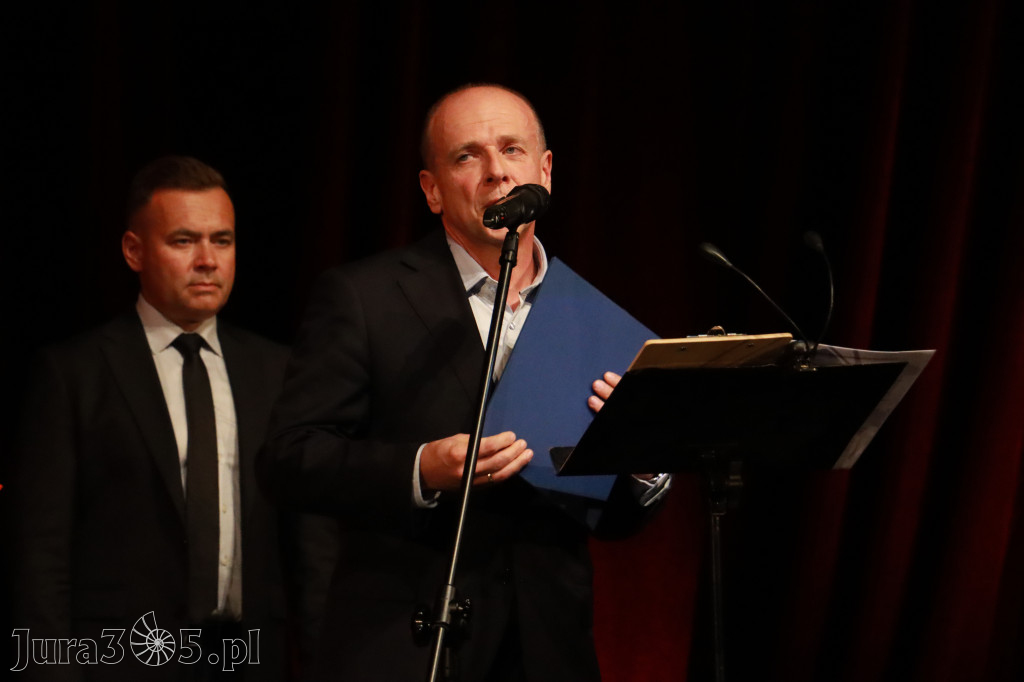 Fotorelacja: Gala z okazji jubileuszu 100-lecia OSP Marciszów w MOK Zawierciu