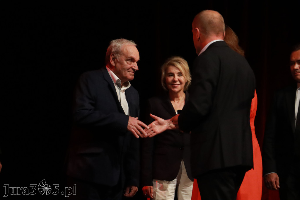 Fotorelacja: Gala z okazji jubileuszu 100-lecia OSP Marciszów w MOK Zawierciu