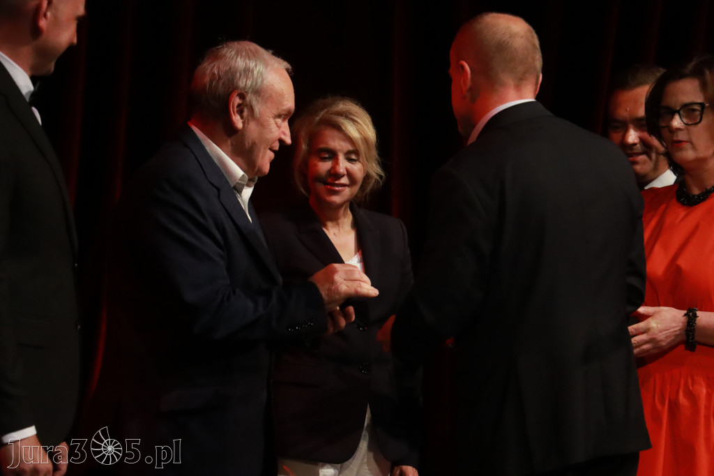 Fotorelacja: Gala z okazji jubileuszu 100-lecia OSP Marciszów w MOK Zawierciu