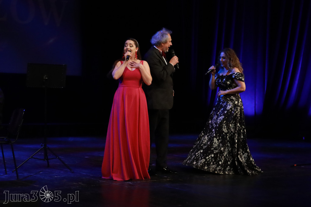 Fotorelacja: Gala z okazji jubileuszu 100-lecia OSP Marciszów w MOK Zawierciu