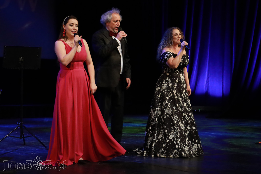 Fotorelacja: Gala z okazji jubileuszu 100-lecia OSP Marciszów w MOK Zawierciu