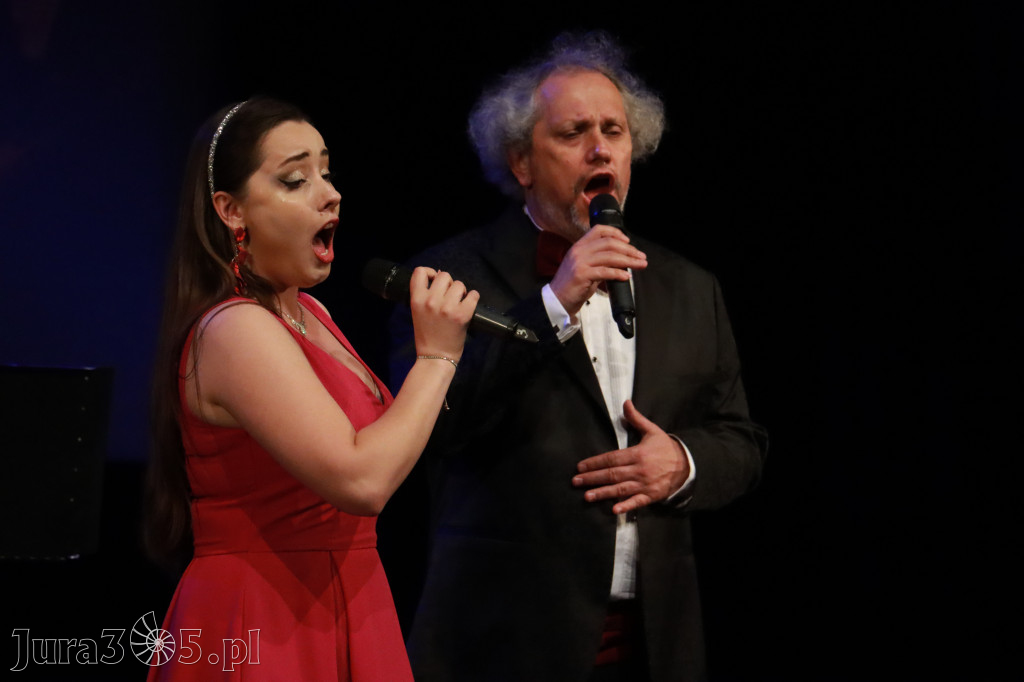 Fotorelacja: Gala z okazji jubileuszu 100-lecia OSP Marciszów w MOK Zawierciu