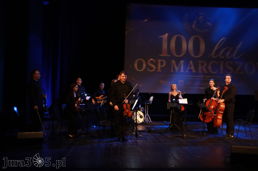 Fotorelacja: Gala z okazji jubileuszu 100-lecia OSP Marciszów w MOK Zawierciu