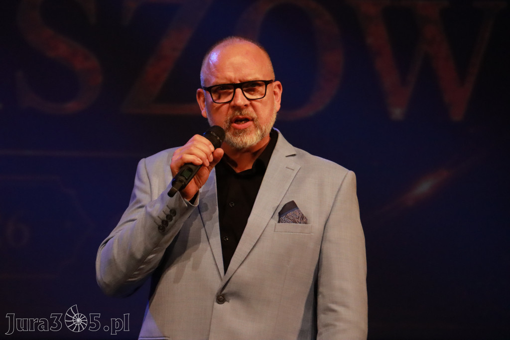Fotorelacja: Gala z okazji jubileuszu 100-lecia OSP Marciszów w MOK Zawierciu