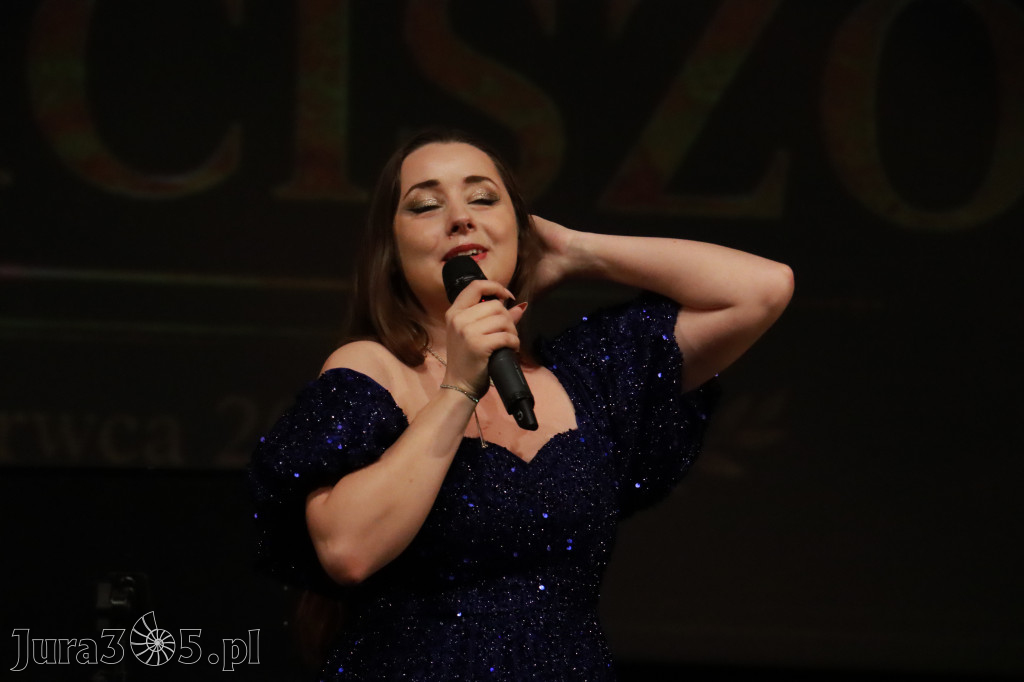 Fotorelacja: Gala z okazji jubileuszu 100-lecia OSP Marciszów w MOK Zawierciu