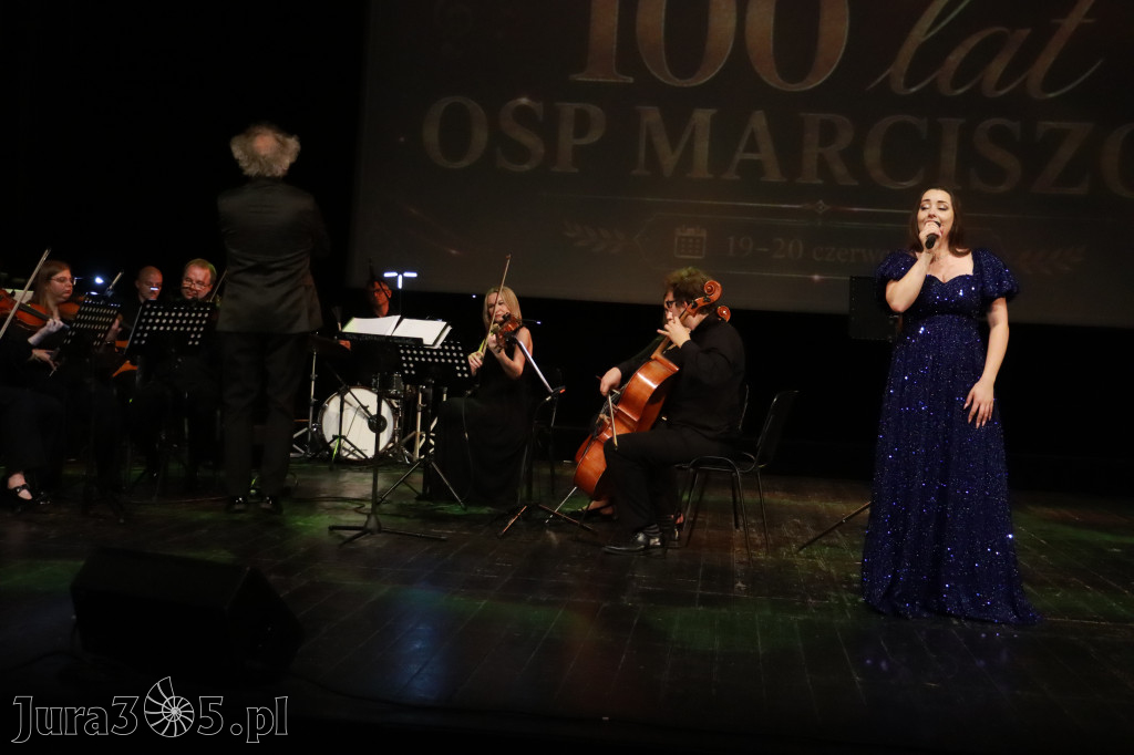 Fotorelacja: Gala z okazji jubileuszu 100-lecia OSP Marciszów w MOK Zawierciu