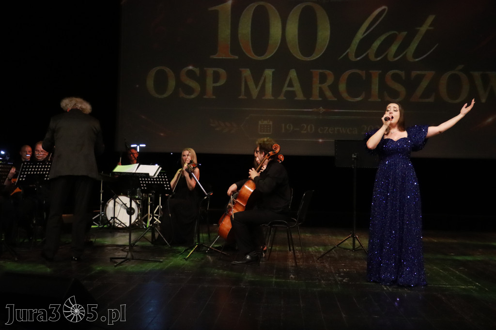 Fotorelacja: Gala z okazji jubileuszu 100-lecia OSP Marciszów w MOK Zawierciu