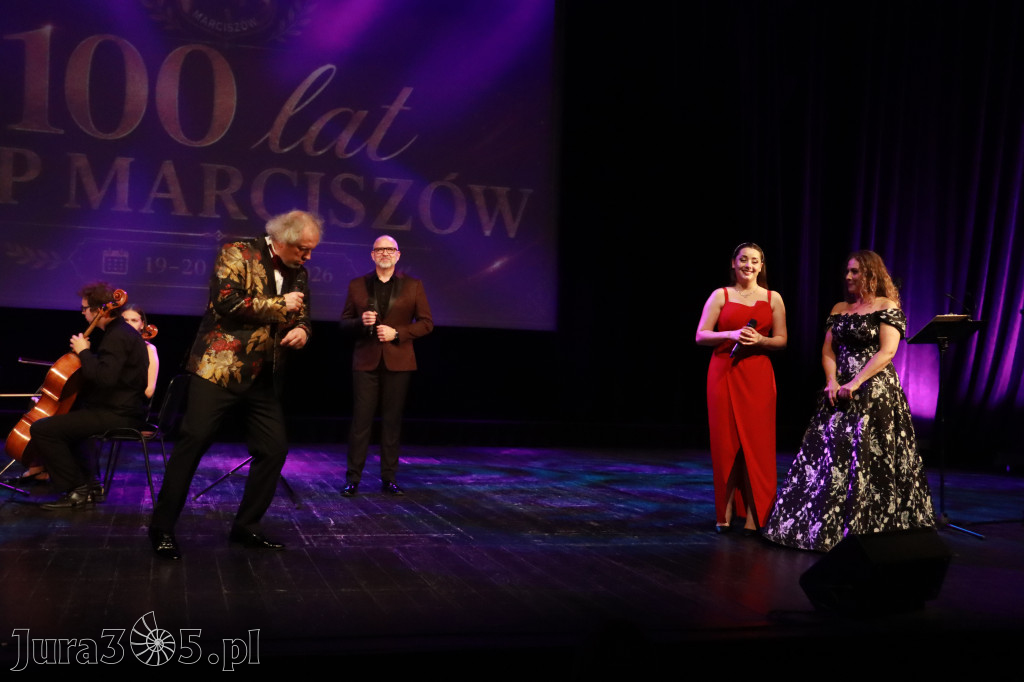 Fotorelacja: Gala z okazji jubileuszu 100-lecia OSP Marciszów w MOK Zawierciu