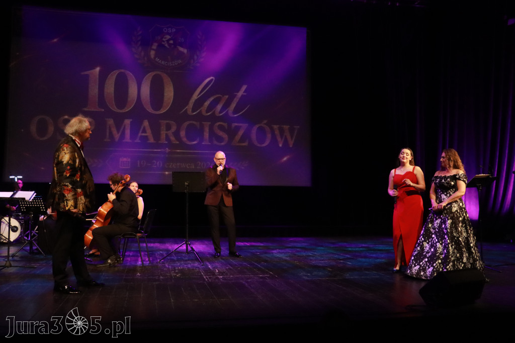 Fotorelacja: Gala z okazji jubileuszu 100-lecia OSP Marciszów w MOK Zawierciu
