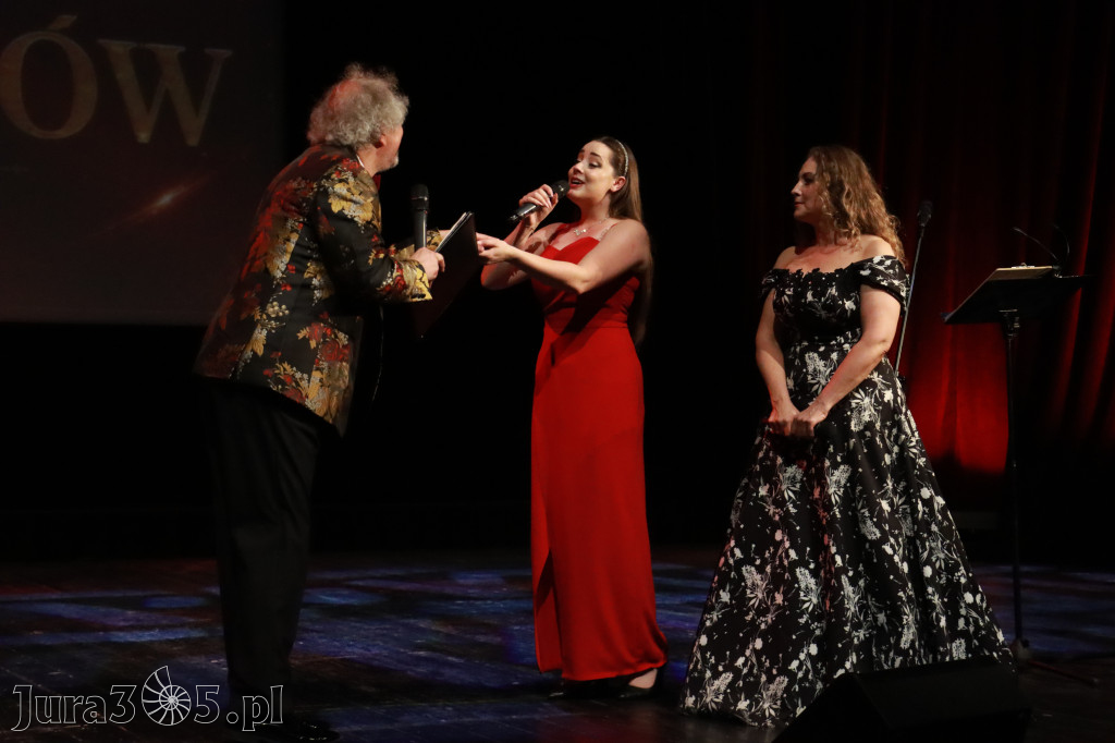 Fotorelacja: Gala z okazji jubileuszu 100-lecia OSP Marciszów w MOK Zawierciu