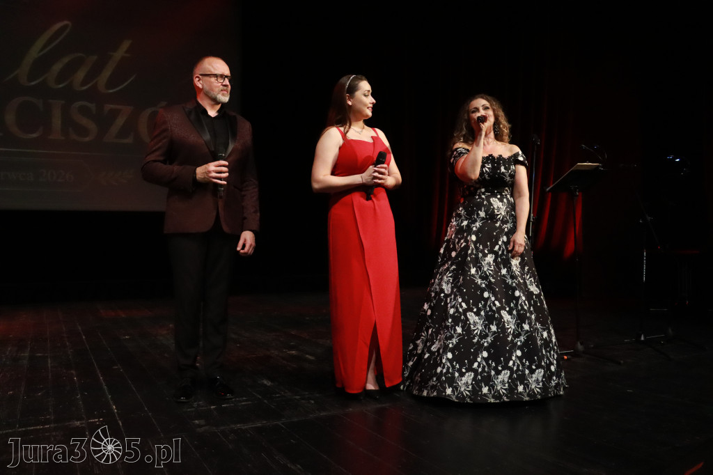 Fotorelacja: Gala z okazji jubileuszu 100-lecia OSP Marciszów w MOK Zawierciu