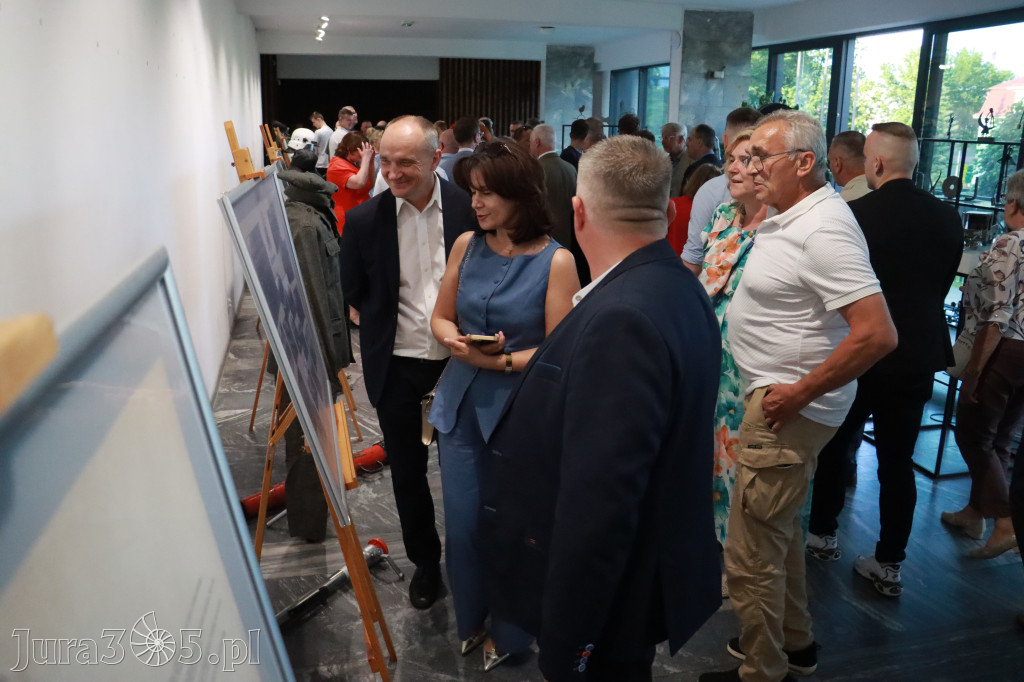 Fotorelacja: Gala z okazji jubileuszu 100-lecia OSP Marciszów w MOK Zawierciu
