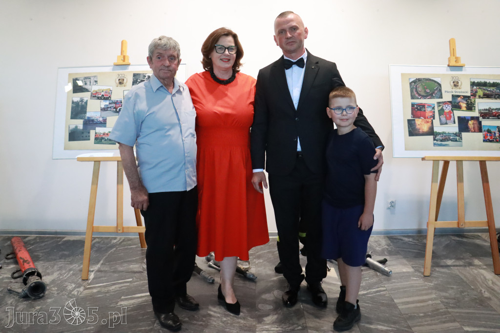 Fotorelacja: Gala z okazji jubileuszu 100-lecia OSP Marciszów w MOK Zawierciu