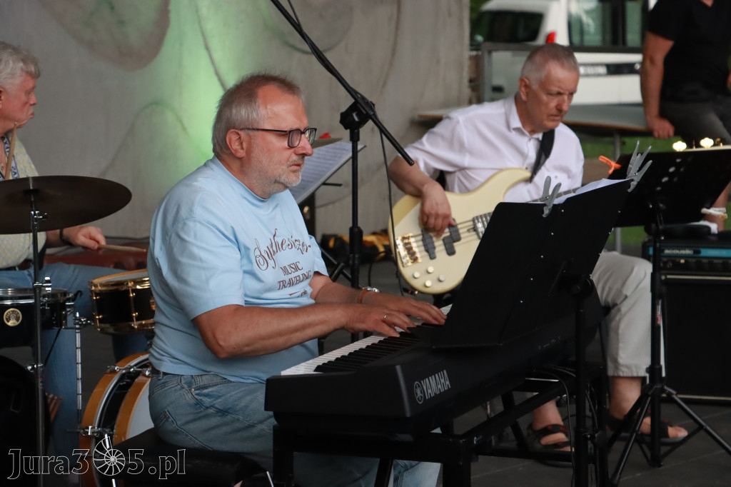 Fotorelacja: Muzyczne Wianki – Myszkowska Noc Świętojańska