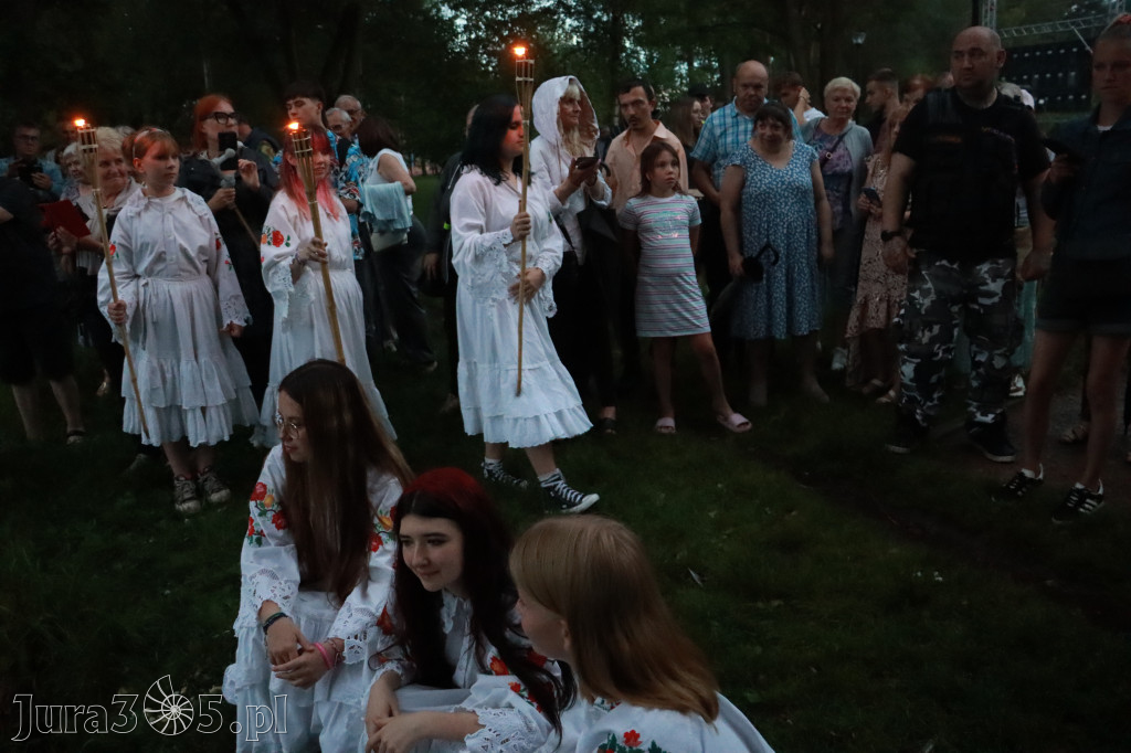 Fotorelacja: Muzyczne Wianki – Myszkowska Noc Świętojańska