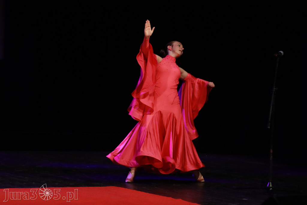 Fotorelacja: Zakończenie Roku Szkolnego - IV Gala Dwójki w MOK Zawiercie