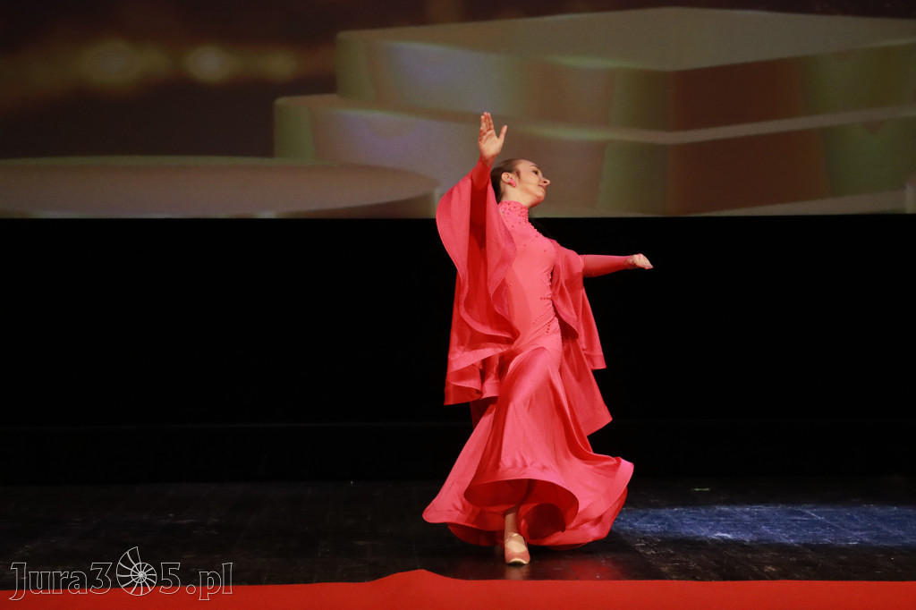 Fotorelacja: Zakończenie Roku Szkolnego - IV Gala Dwójki w MOK Zawiercie