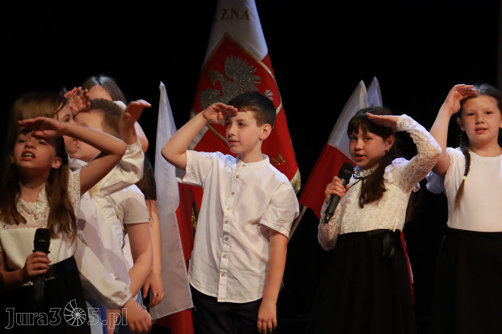 Fotorelacja: Zakończenie Roku Szkolnego - IV Gala Dwójki w MOK Zawiercie