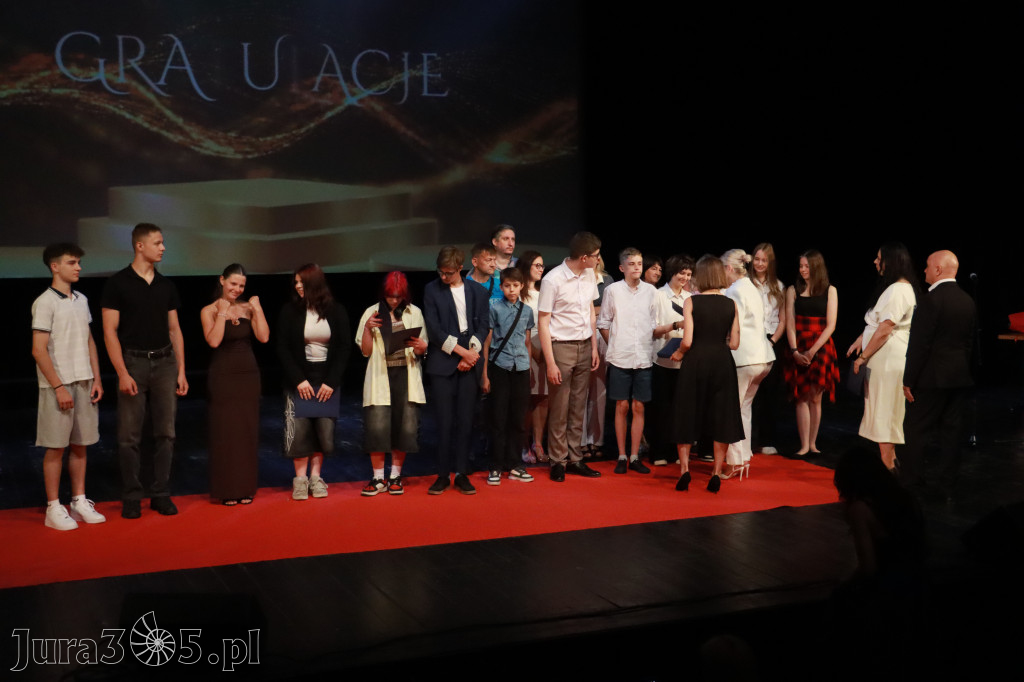 Fotorelacja: Zakończenie Roku Szkolnego - IV Gala Dwójki w MOK Zawiercie