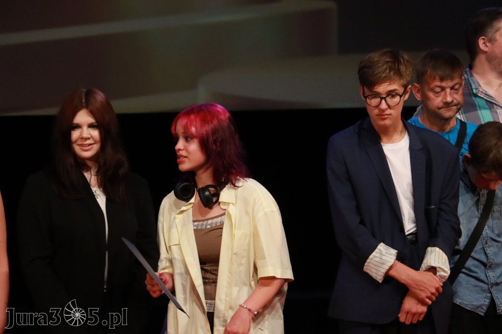 Fotorelacja: Zakończenie Roku Szkolnego - IV Gala Dwójki w MOK Zawiercie