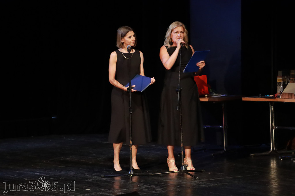 Fotorelacja: Zakończenie Roku Szkolnego - IV Gala Dwójki w MOK Zawiercie