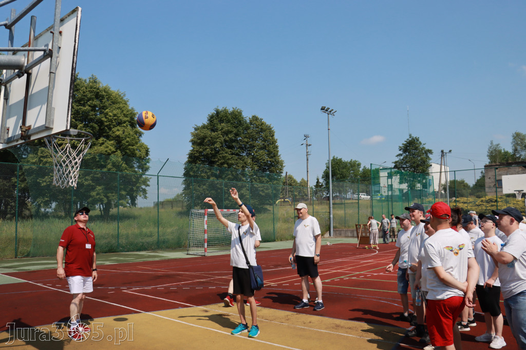 Fotorelacja: VII Mini Olimpiada Osób Niepełnosprawnych RUSZAJMY SIĘ w Koziegłowach