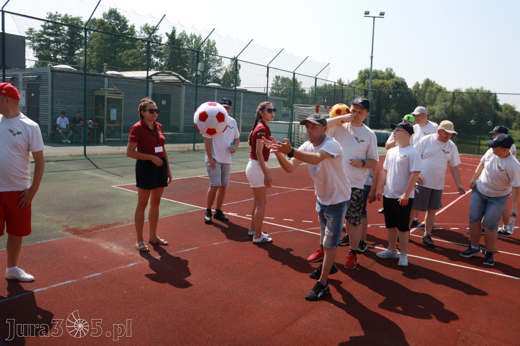 Fotorelacja: VII Mini Olimpiada Osób Niepełnosprawnych RUSZAJMY SIĘ w Koziegłowach
