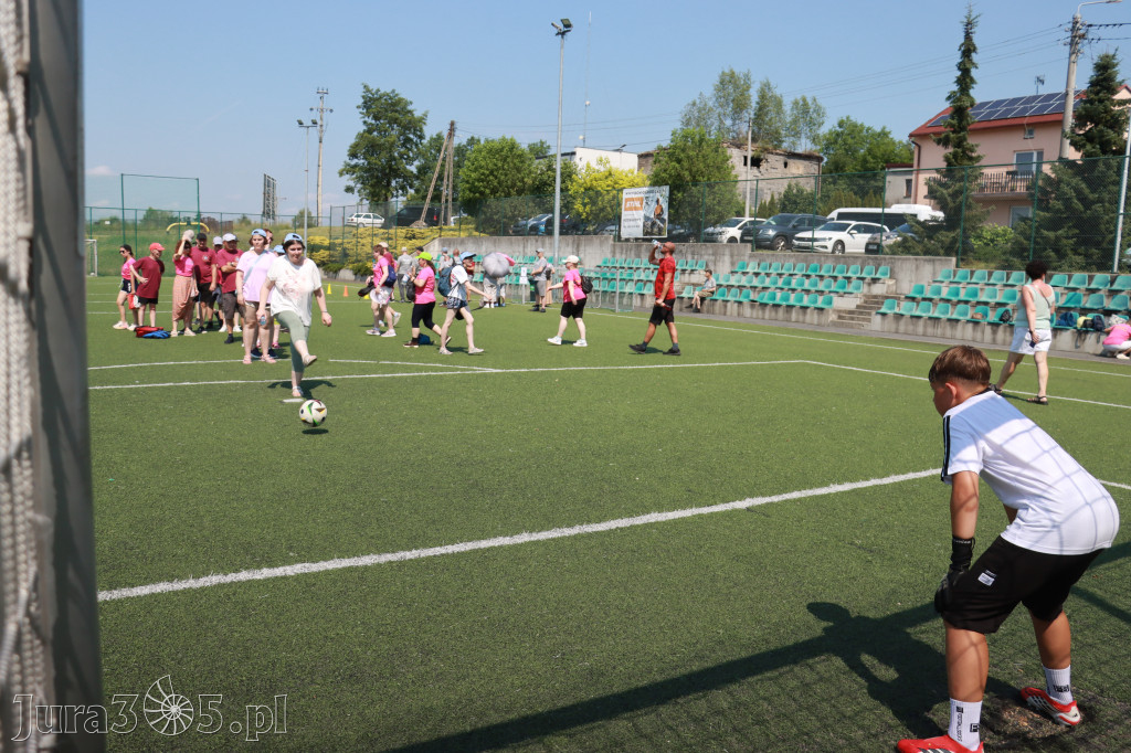 Fotorelacja: VII Mini Olimpiada Osób Niepełnosprawnych RUSZAJMY SIĘ w Koziegłowach
