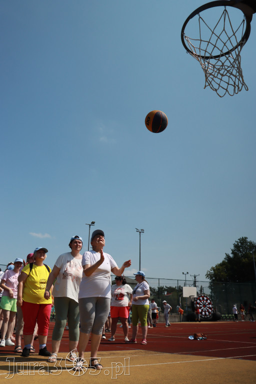 Fotorelacja: VII Mini Olimpiada Osób Niepełnosprawnych RUSZAJMY SIĘ w Koziegłowach