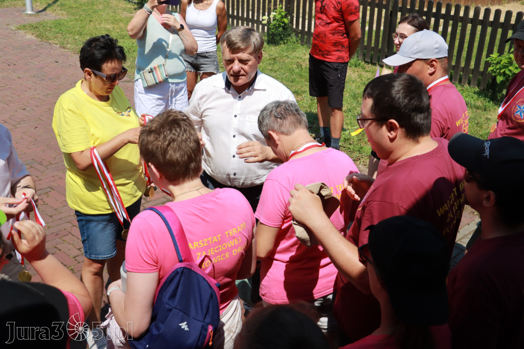 Fotorelacja: VII Mini Olimpiada Osób Niepełnosprawnych RUSZAJMY SIĘ w Koziegłowach