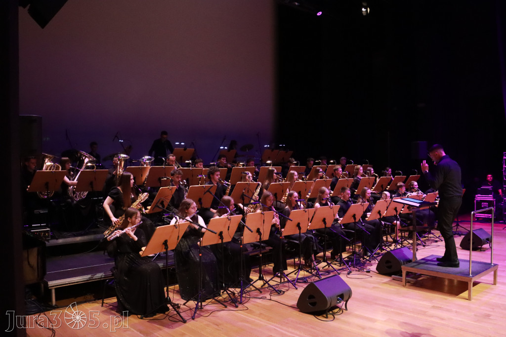 Fotorelacja: Gminna Młodzieżowa Orkiestra Dęta z gminy Koziegłowy ponownie w Filharmonii Częstochowskiej