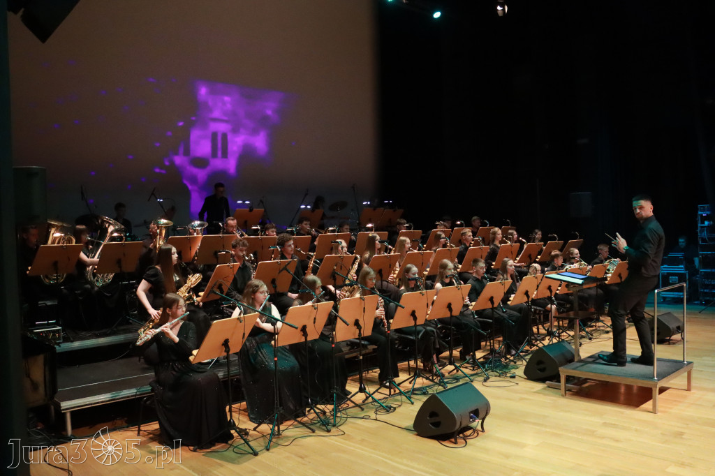 Fotorelacja: Gminna Młodzieżowa Orkiestra Dęta z gminy Koziegłowy ponownie w Filharmonii Częstochowskiej