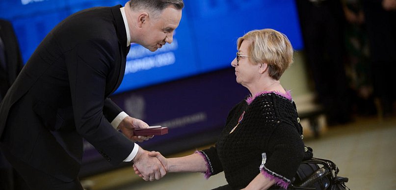 Prezydent wręczył odznaczenia państwowe z okazji Międzynarodowego Dnia Osób z Niep